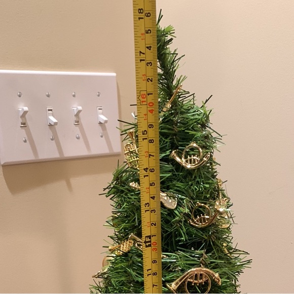 Miniature Musical Instruments Christmas Tree - Picture 5 of 6